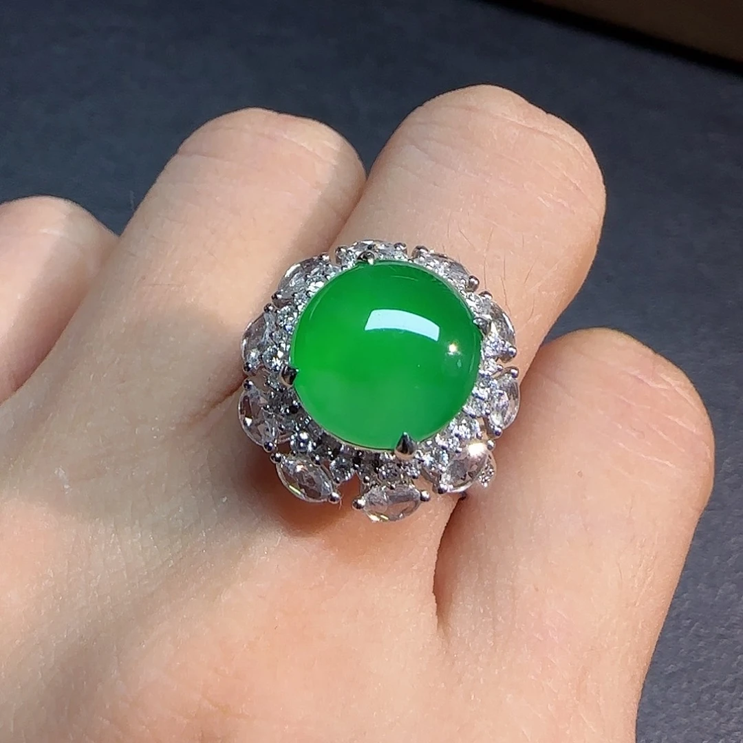 翡翠戒指18K金镶嵌戒指