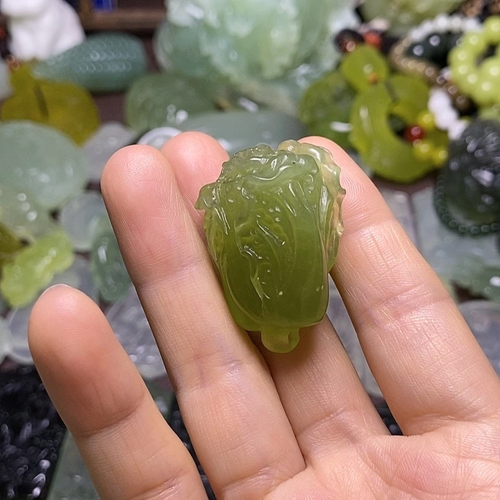 岫玉未镶嵌岫玉挂件