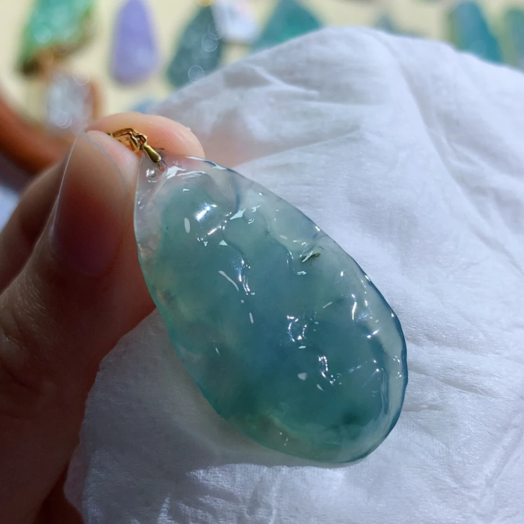 【闪购商品】翡翠吊坠(不含链)未镶嵌