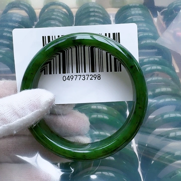 和田玉（碧玉）手镯未镶嵌60