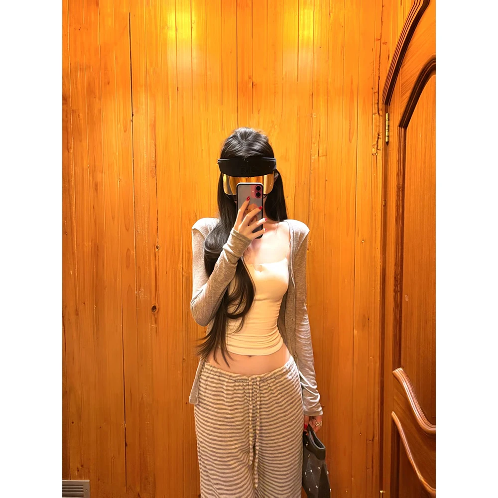 薄款开衫女外套+斜肩挂脖吊带背心+条纹休闲裤  60365