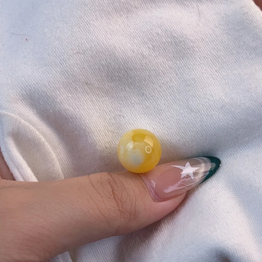 @***：琥珀未镶嵌珠宝奇石