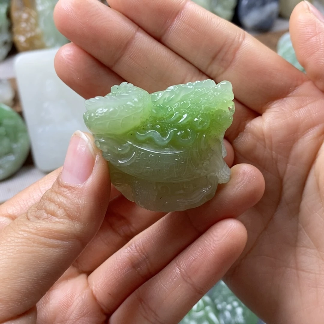 未镶嵌和田玉挂件