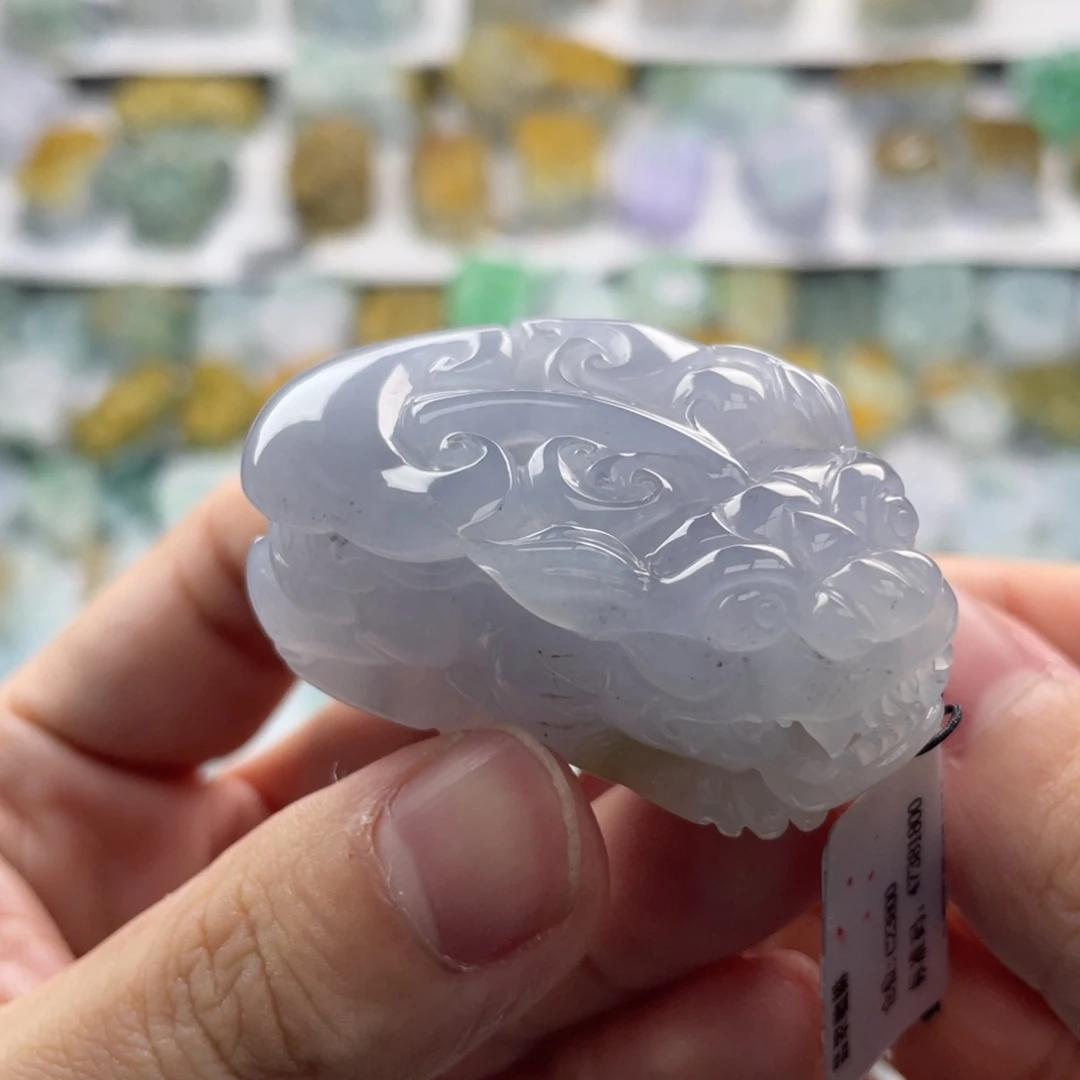 翡翠未镶嵌颈饰貔貅23