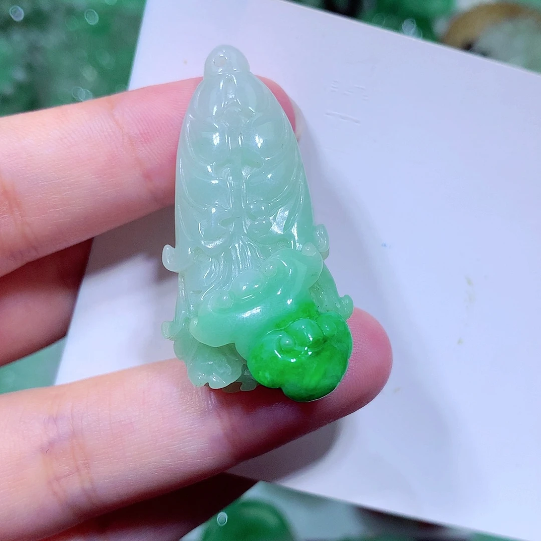 翡翠未镶嵌吊坠(不含链)