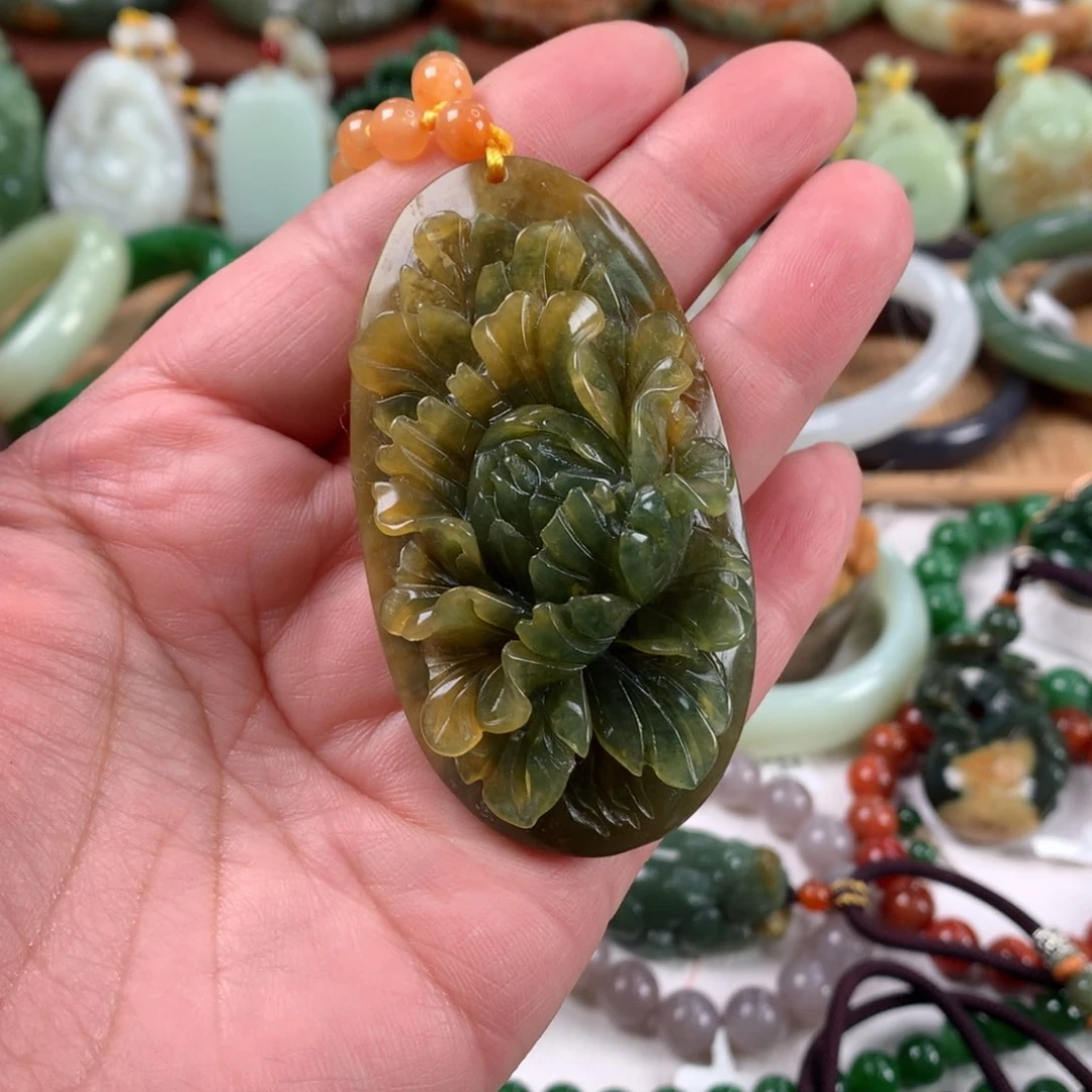 岫玉颈饰未镶嵌吊坠