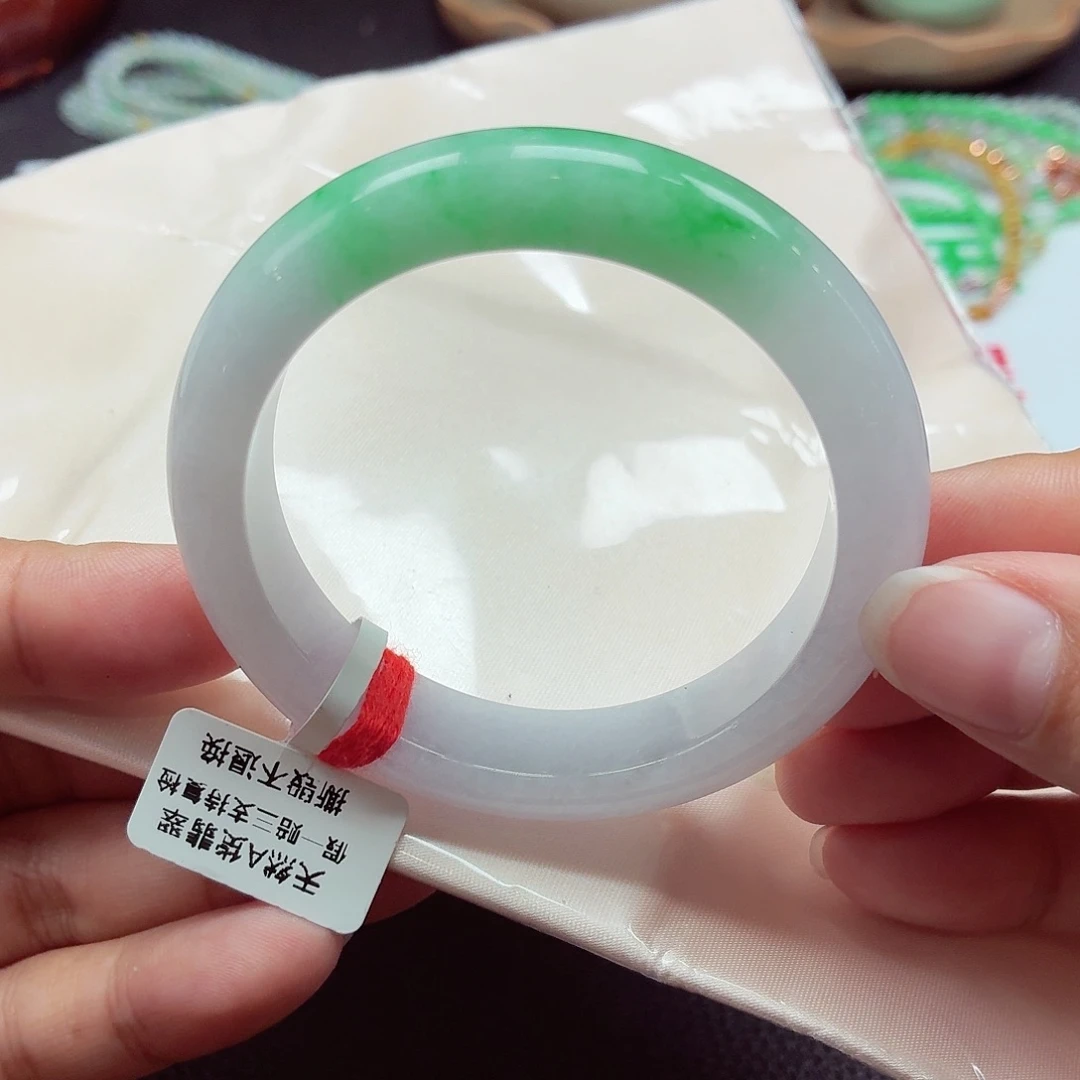 翡翠未镶嵌手镯天然缅甸A货翡翠