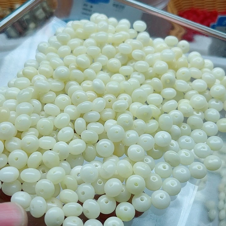 白玉菩提吊坠瑕疵9-6奶白算盘60颗卡灯牌宠60颗