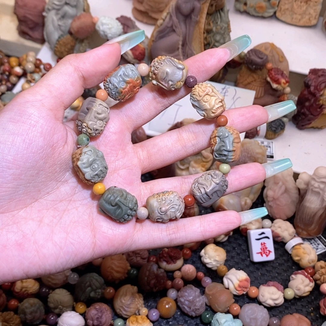 合金手链石英质玉（阿拉善玉）