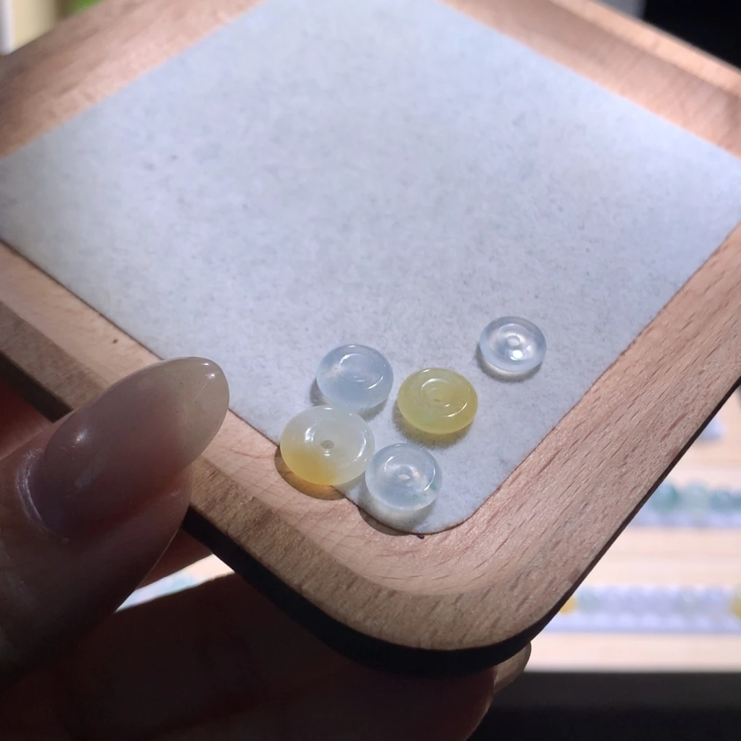 翡翠散珠福利扣子发其一