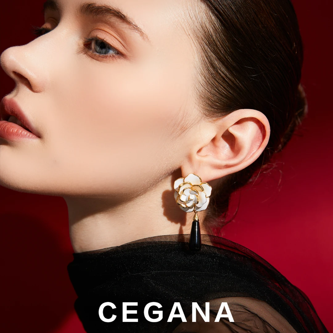 铜合金仿珍珠耳饰 CEGANA【人间富贵花】轻奢小香风法式花朵耳环