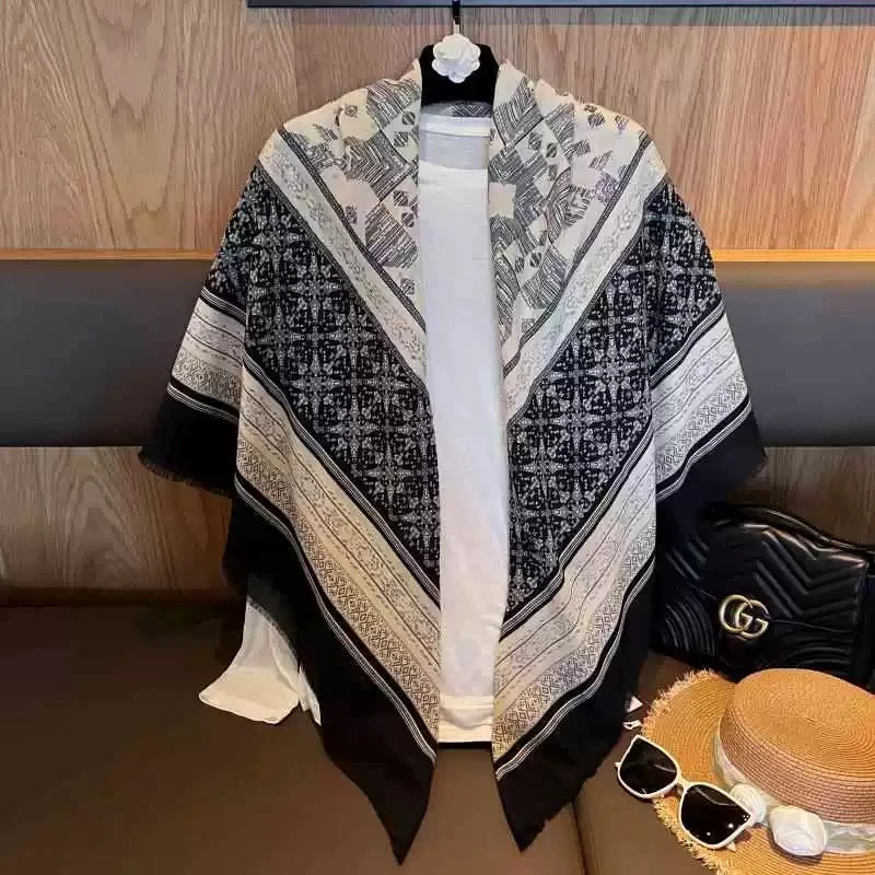 K（绿扣）【雪花】1-724 优质棉质135*135左右轻奢百搭方巾