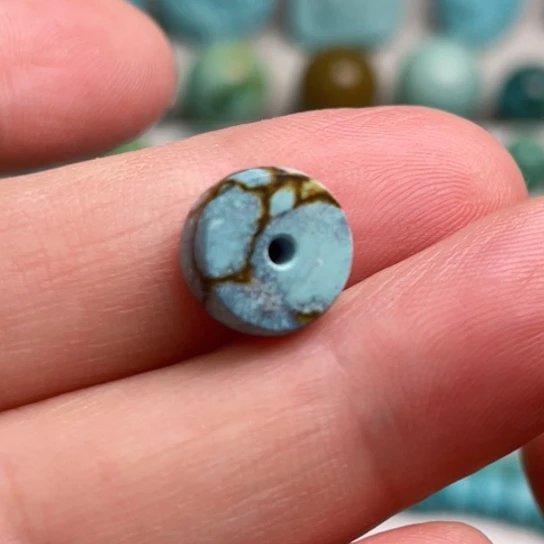 绿松石未镶嵌颈饰