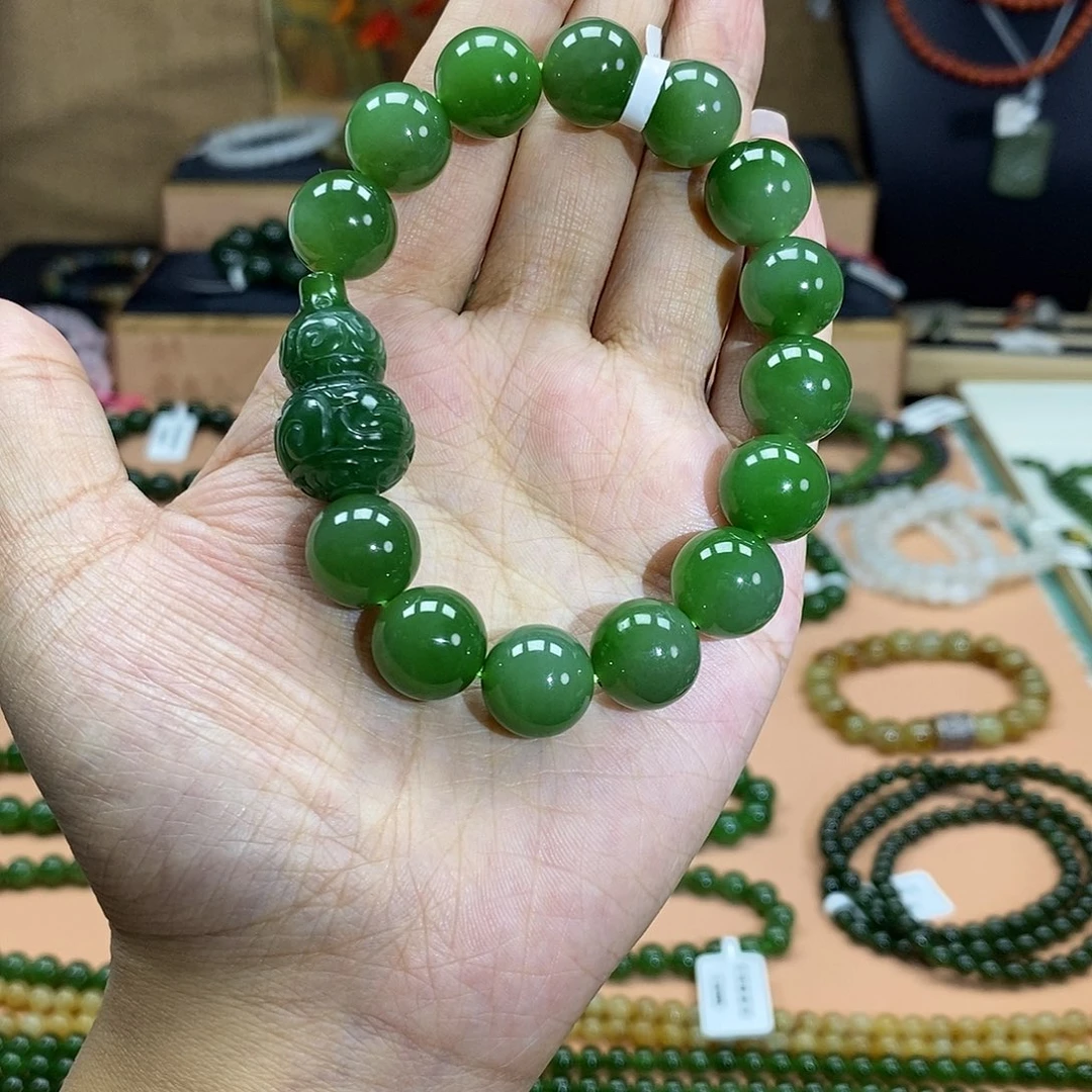 颈饰未镶嵌和田玉（碧玉）13mm