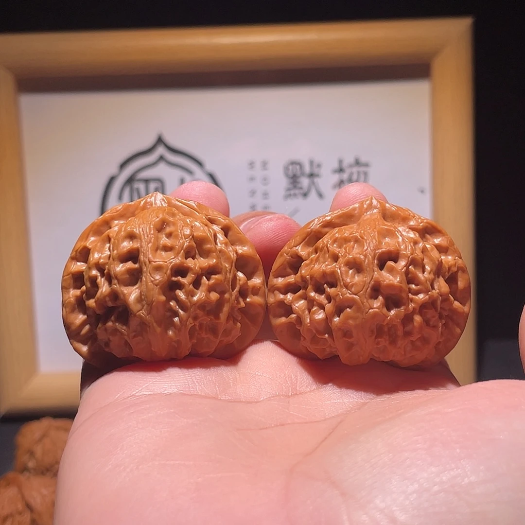 文玩核桃把件43全品宫灯