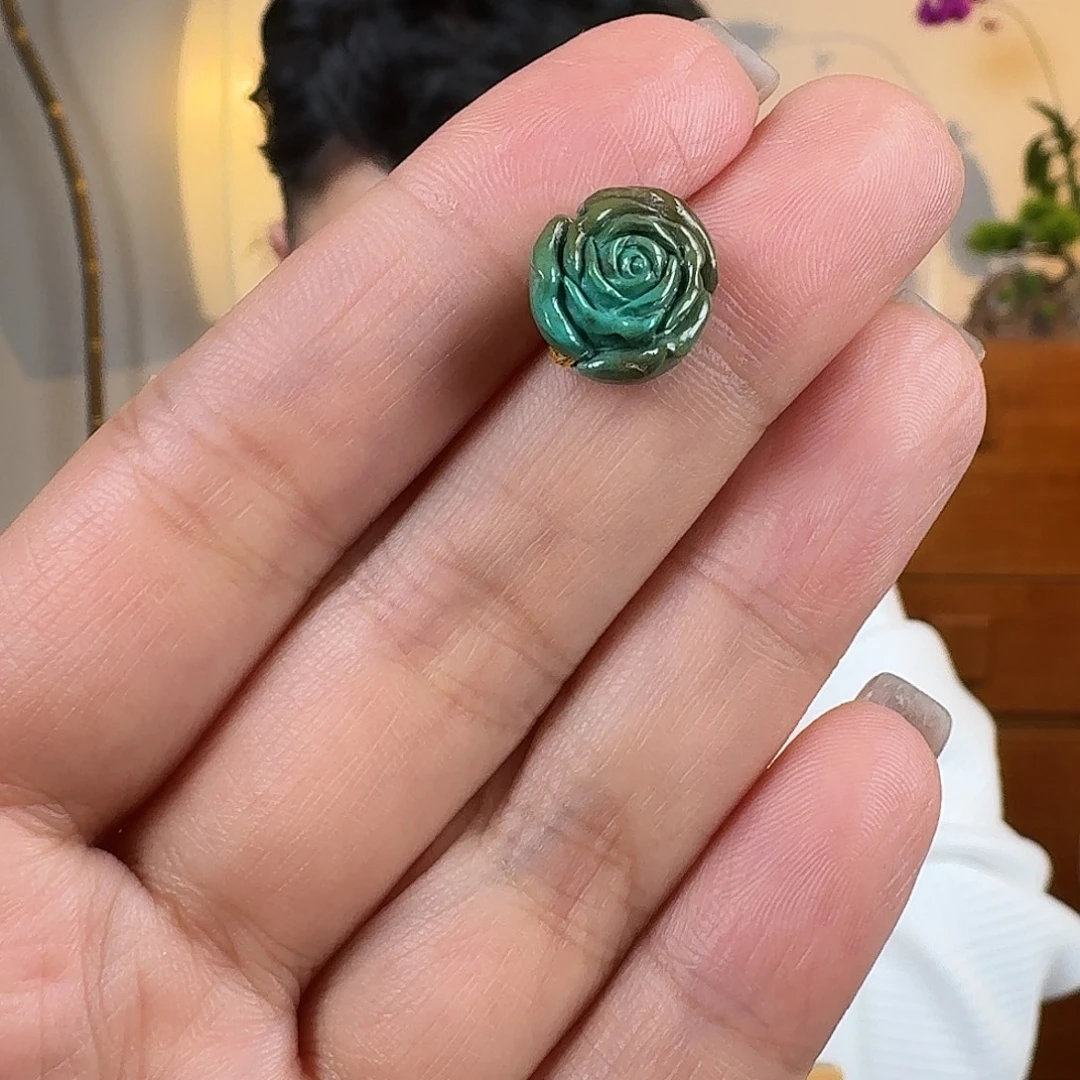 绿松石未镶嵌挂件