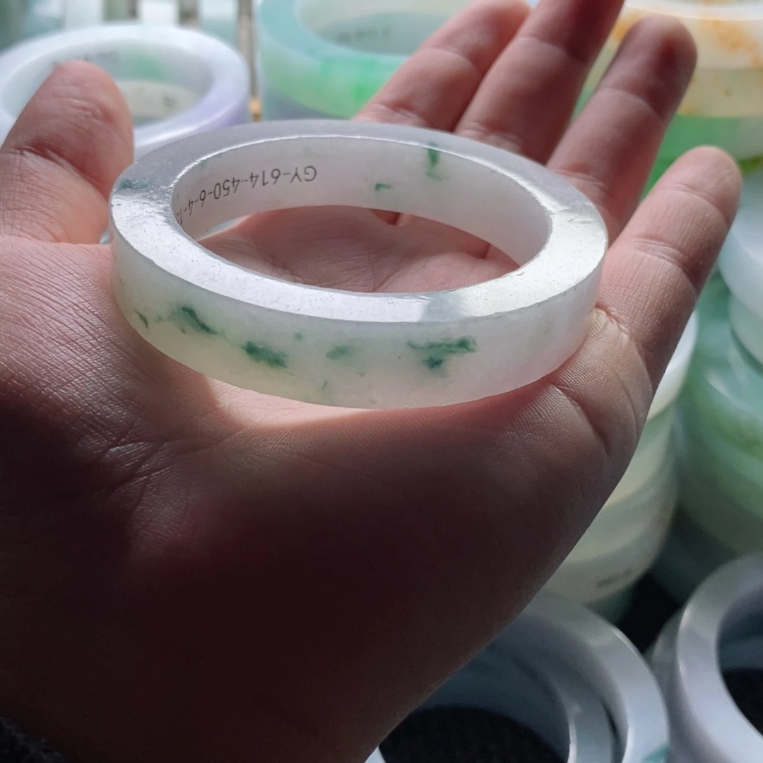 天***质定制翡翠未镶嵌翡翠