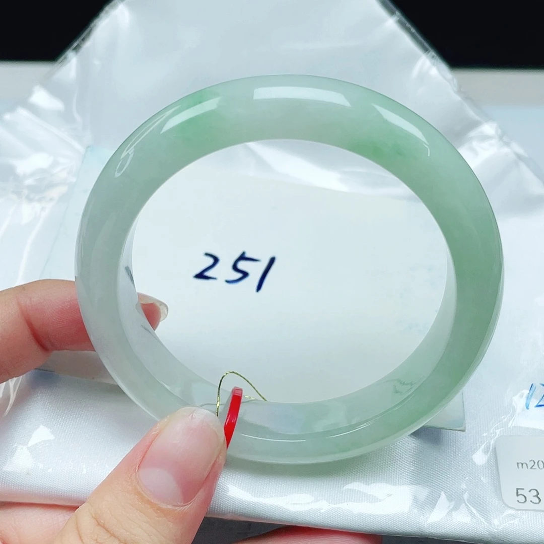 翡翠未镶嵌手镯正圈53.8