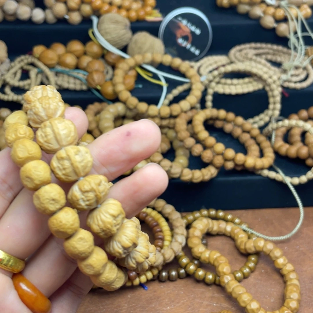 @***@吊坠猴头核桃手串