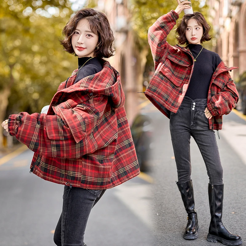 水衣源853款格子毛呢羽绒服女