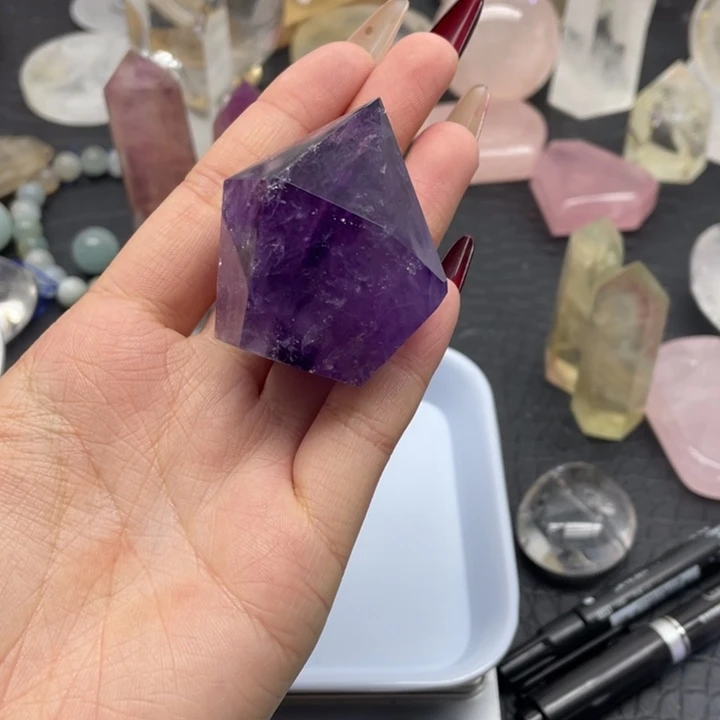 水晶16未镶嵌烟****房天然水晶