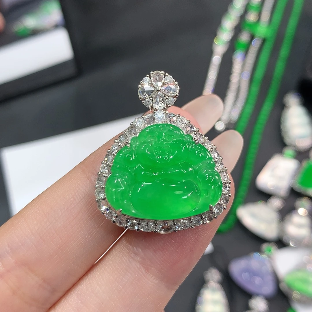 翡翠18K金镶嵌颈饰高冰鲜阳绿佛公 48小时鉴赏期