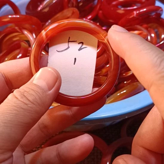 玛瑙/玉髓未镶嵌手镯