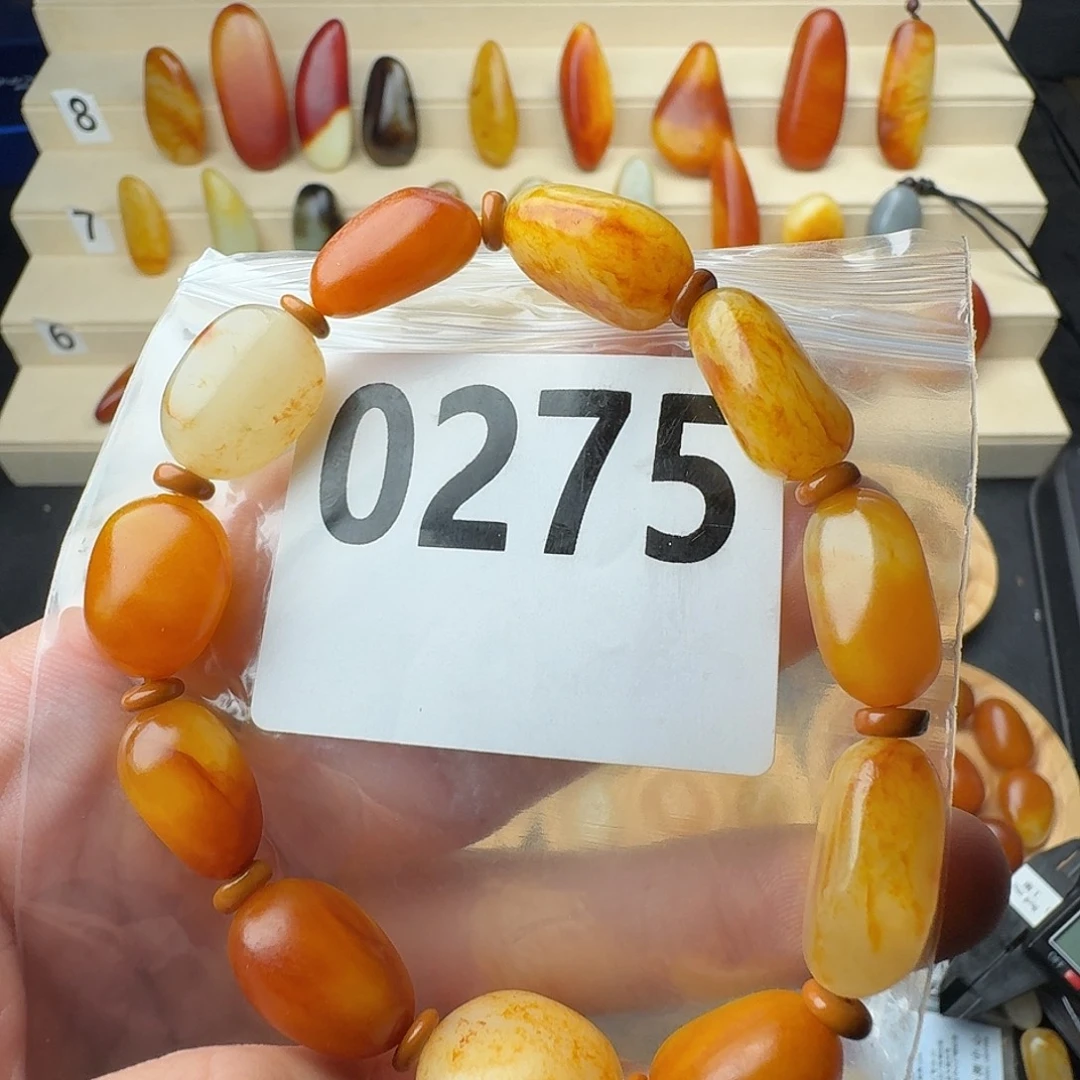 和田玉未镶嵌手串