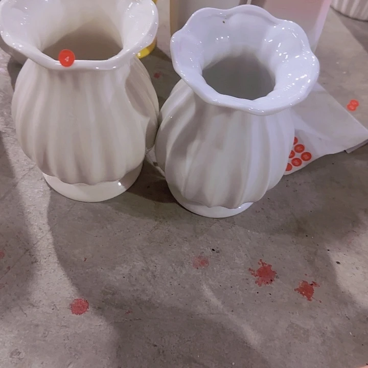 可****瑕疵2个荷叶陶瓷光滑组合