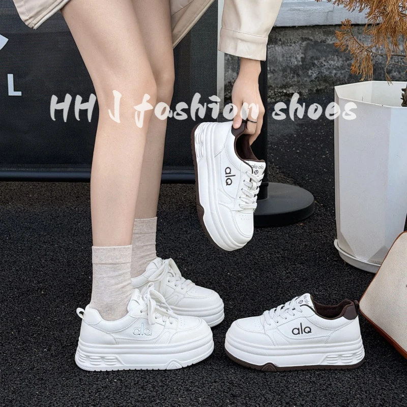 真皮厚底加绒小白鞋女2025秋冬款百搭休闲运动板鞋增高软底面包鞋