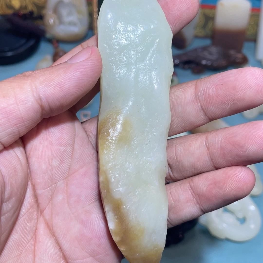 未镶嵌和田玉（墨玉）挂件