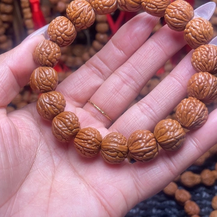 木质类龙纹桃枭手串