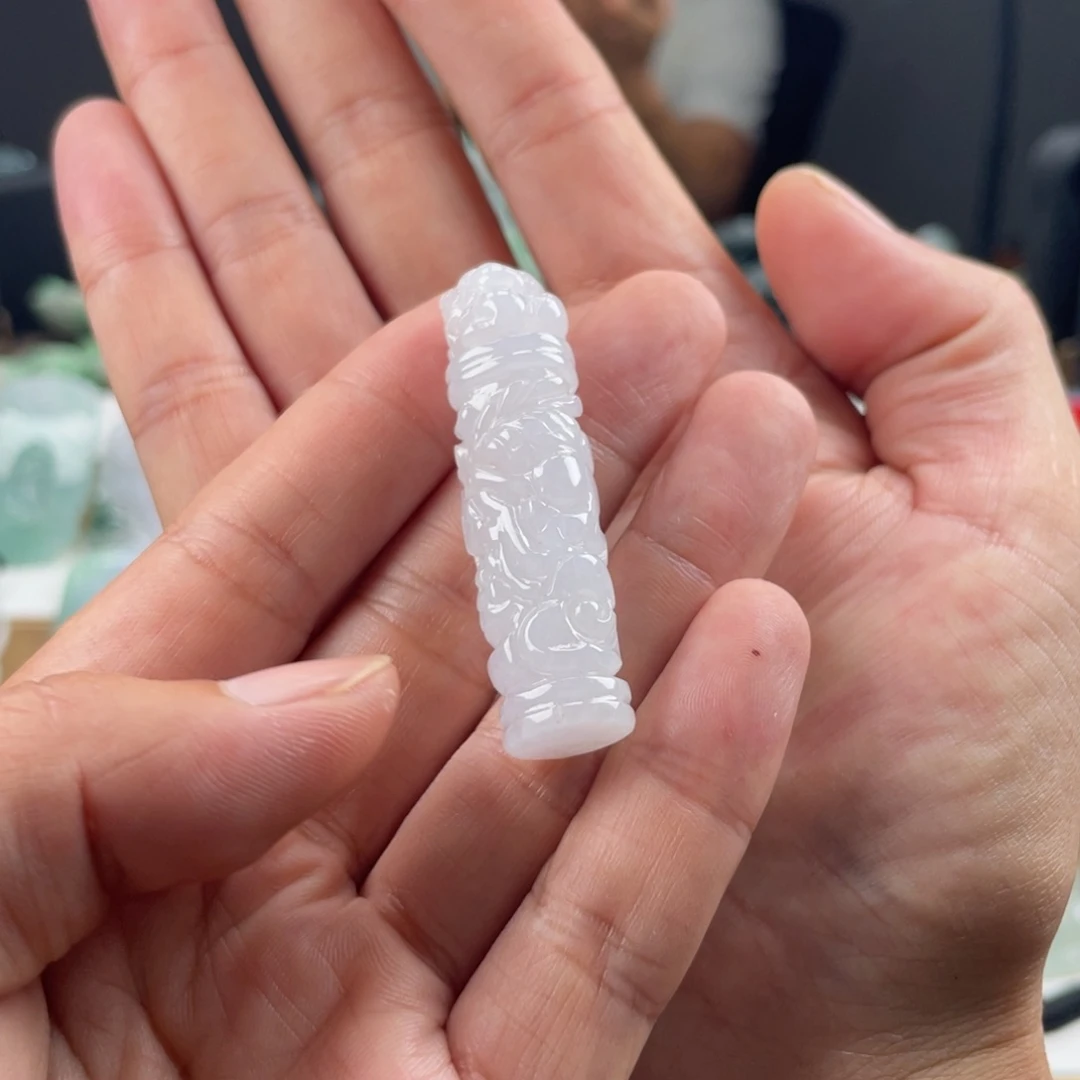 翡翠未镶嵌颈饰龙柱缅甸天然翡翠A货糯冰种胶块白月光