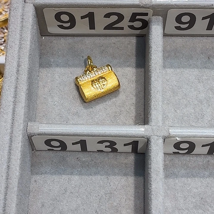 铜合金9125强保色发    1  个壹笔壹吊坠