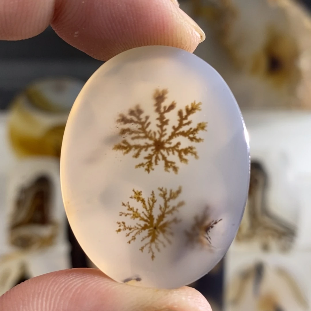 玛瑙/玉髓吊坠未镶嵌