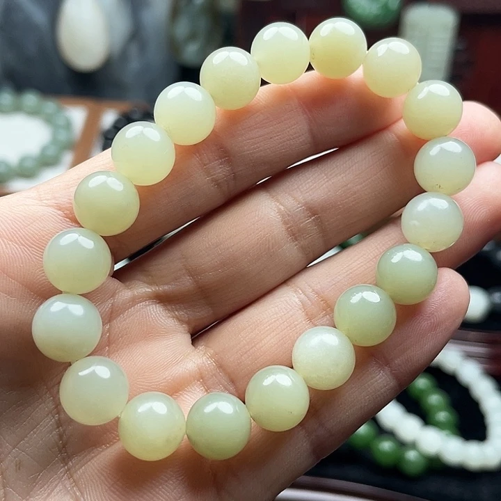 和田玉未镶嵌手串