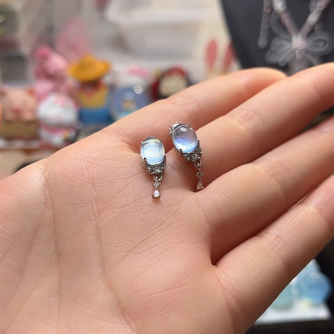 颈饰银S925镶嵌水晶是****圆海蓝宝耳坠14