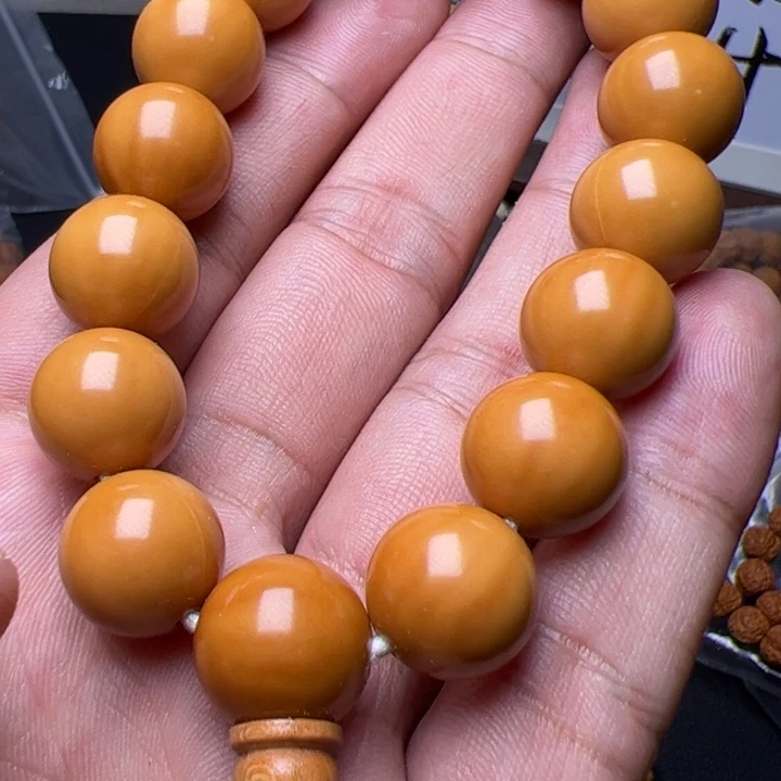 猴头核桃吊坠哦了咯脚