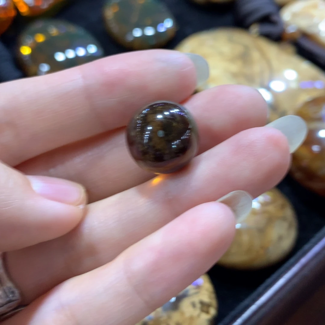 未镶嵌颈饰琥珀边**子单珠