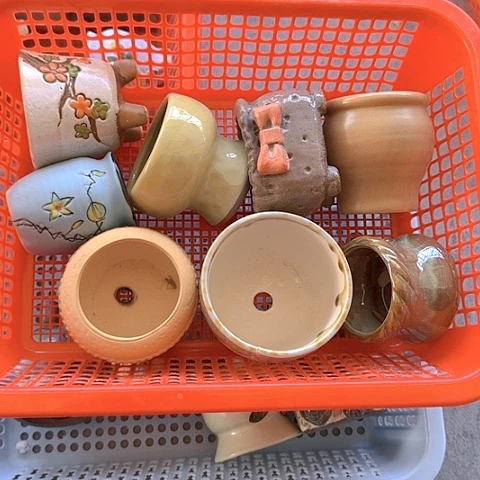 陶瓷陶瓷1111111万元左右吧