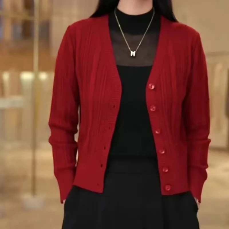 【主播推荐】2024秋季新款针织v领开衫女装修身气质休闲毛衣女