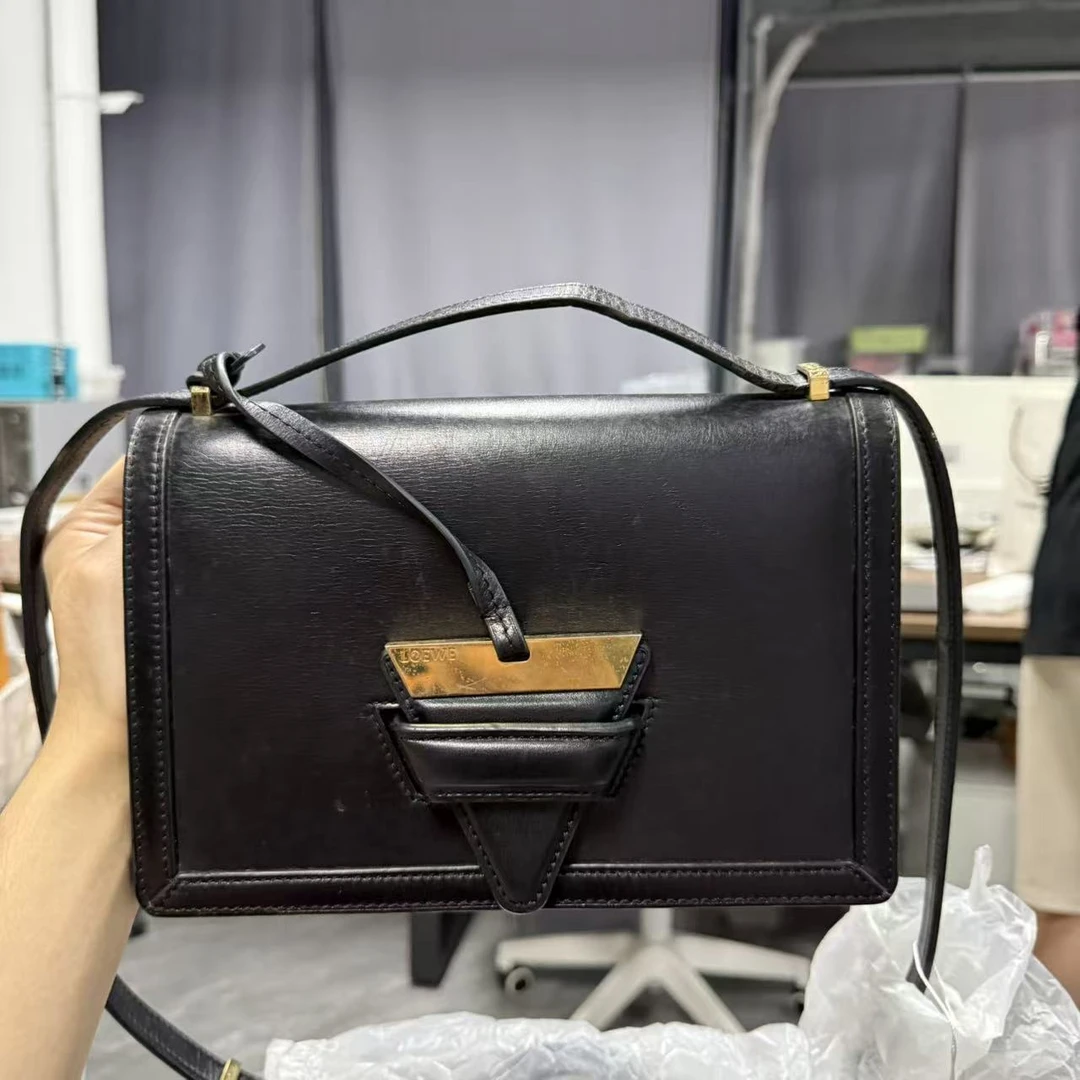 95新 LOEWE/罗意威 【安则专属】黑色巴塞罗那邮差包