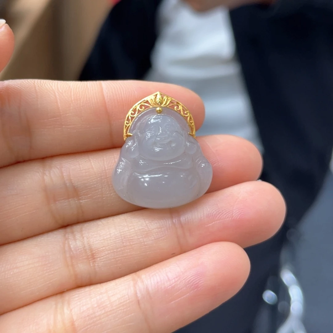 颈饰18K金镶嵌和田玉
