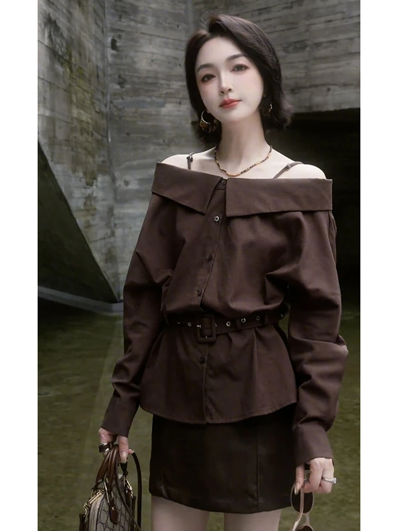 秋季流行穿搭一整套女2025新款一字肩长袖掐腰衬衫高腰短裙两件套