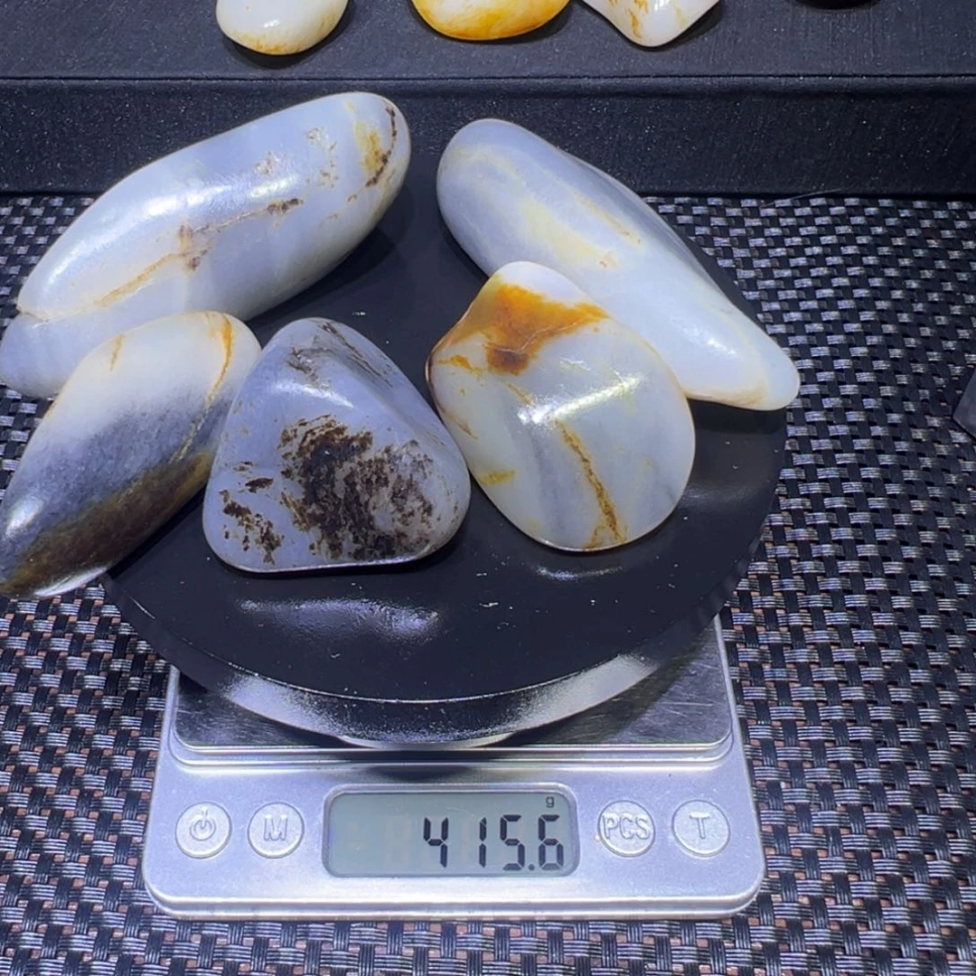 和田玉（子料）未镶嵌吊坠(不含链)415克