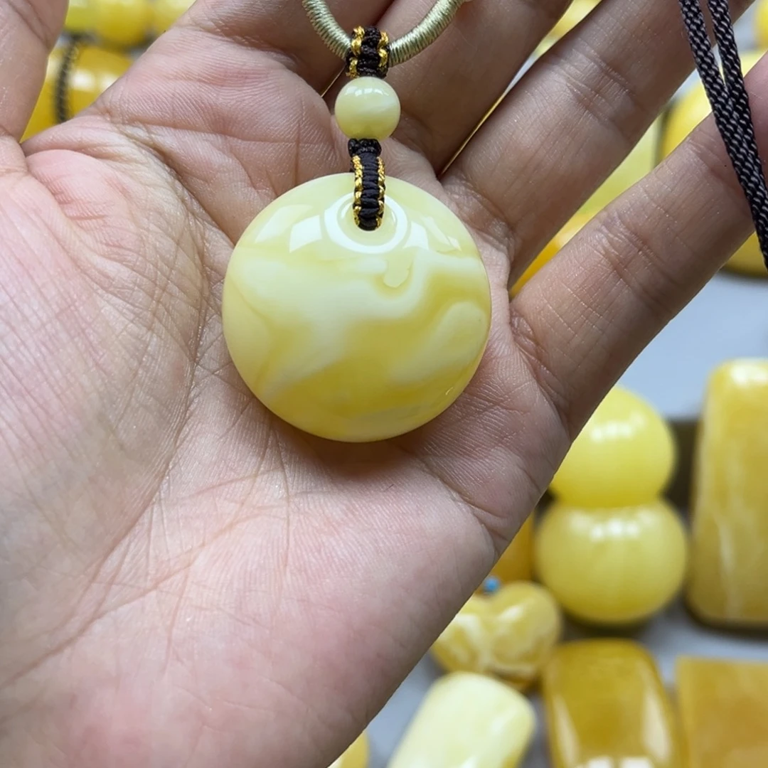 蜜蜡珠宝奇石未镶嵌