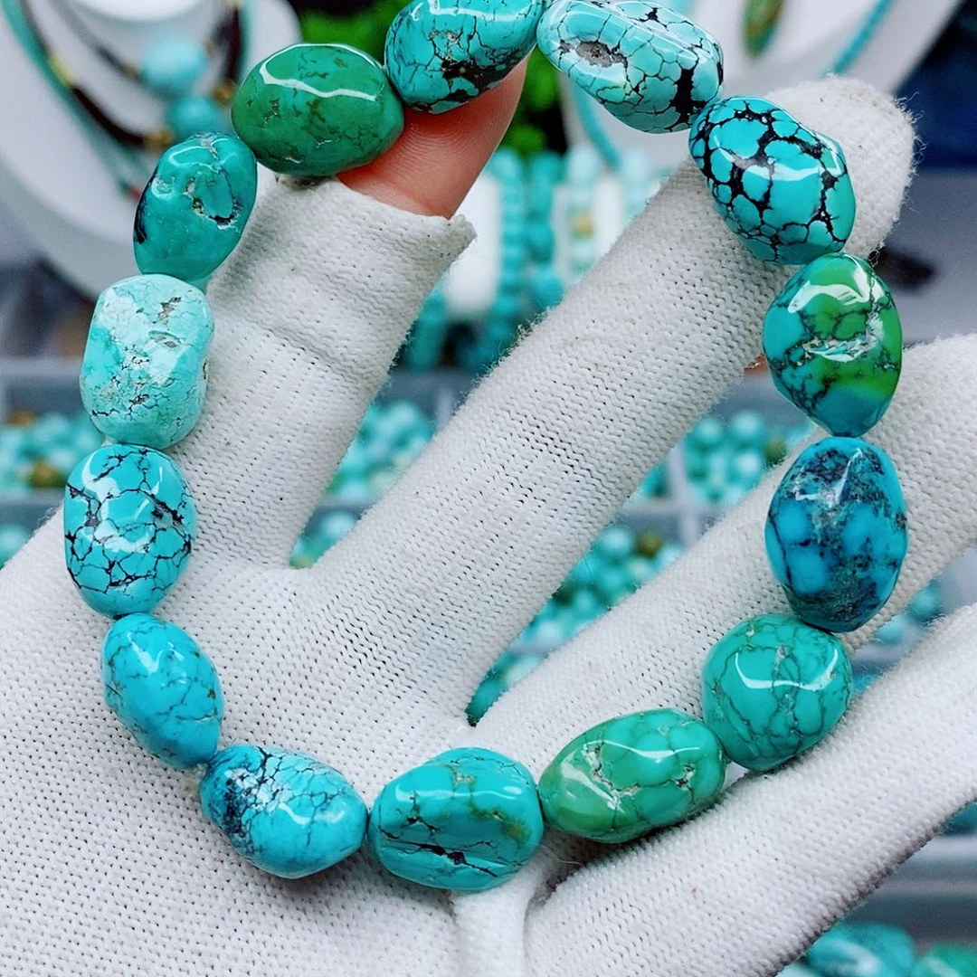 绿松石未镶嵌颈饰