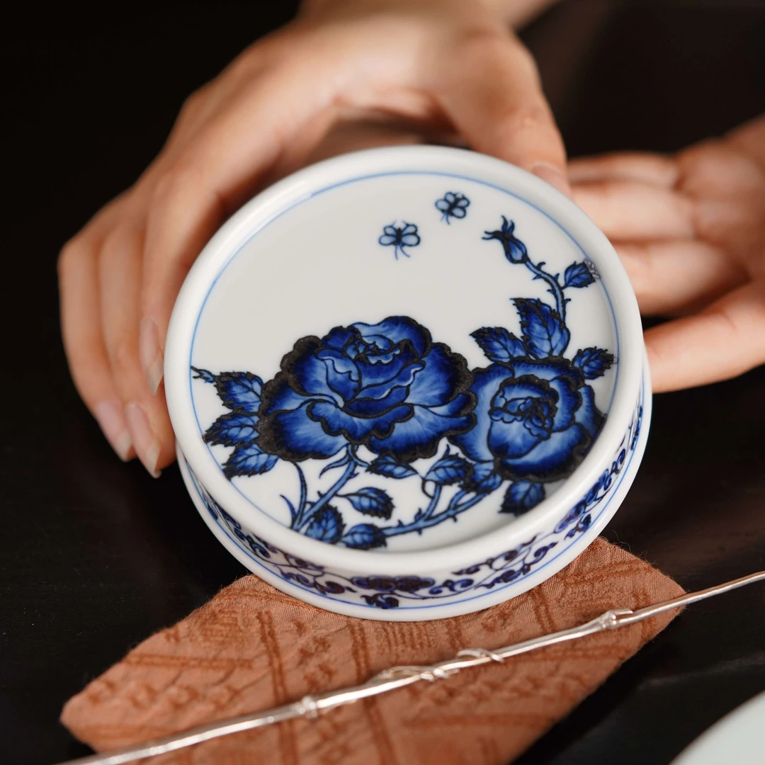 观山见物 仿明青花玫瑰纹盖置 盖托精美花型优雅大气功夫茶具百搭