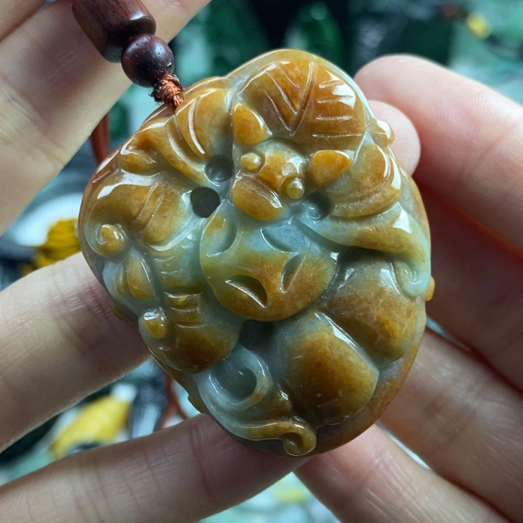 翡翠颈饰未镶嵌吊坠