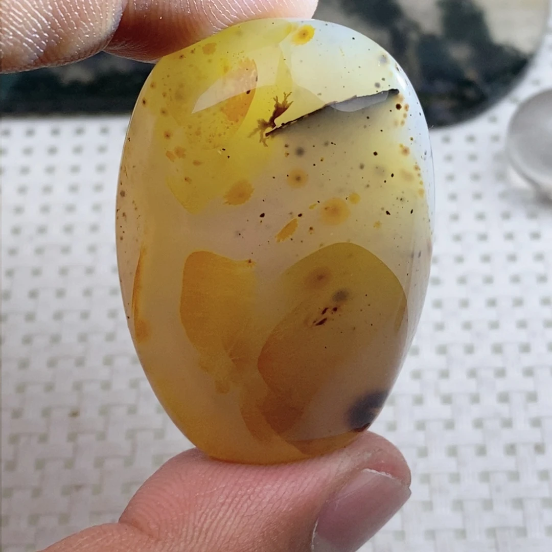 玛瑙/玉髓颈饰未镶嵌?**籽